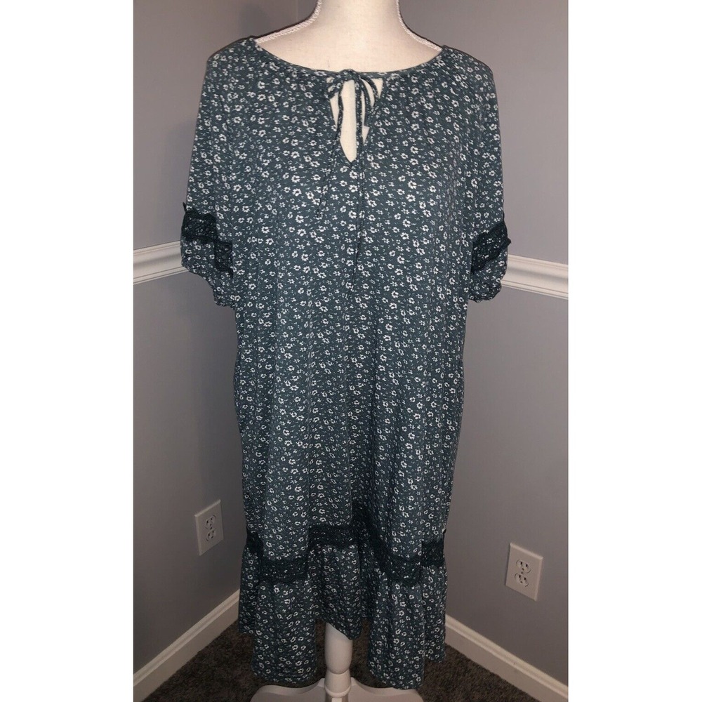 New Suzanne Betro Dress Size XL Puff Elastic Sleeve Tie Neck Crochet Ruffle